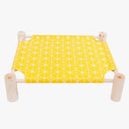 lit-de-camp-pour-petit-chien-en-bois-jaune-bide