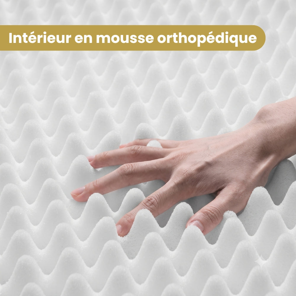 matelas-orthopedique-pour-chien-carreaux-avec-coussin-closeup-mousse