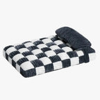 matelas-orthopedique-pour-chien-carreaux-avec-coussin-noir-packshot