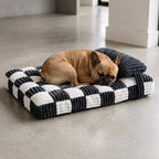 matelas-orthopedique-pour-chien-carreaux-avec-coussin-situation-gris