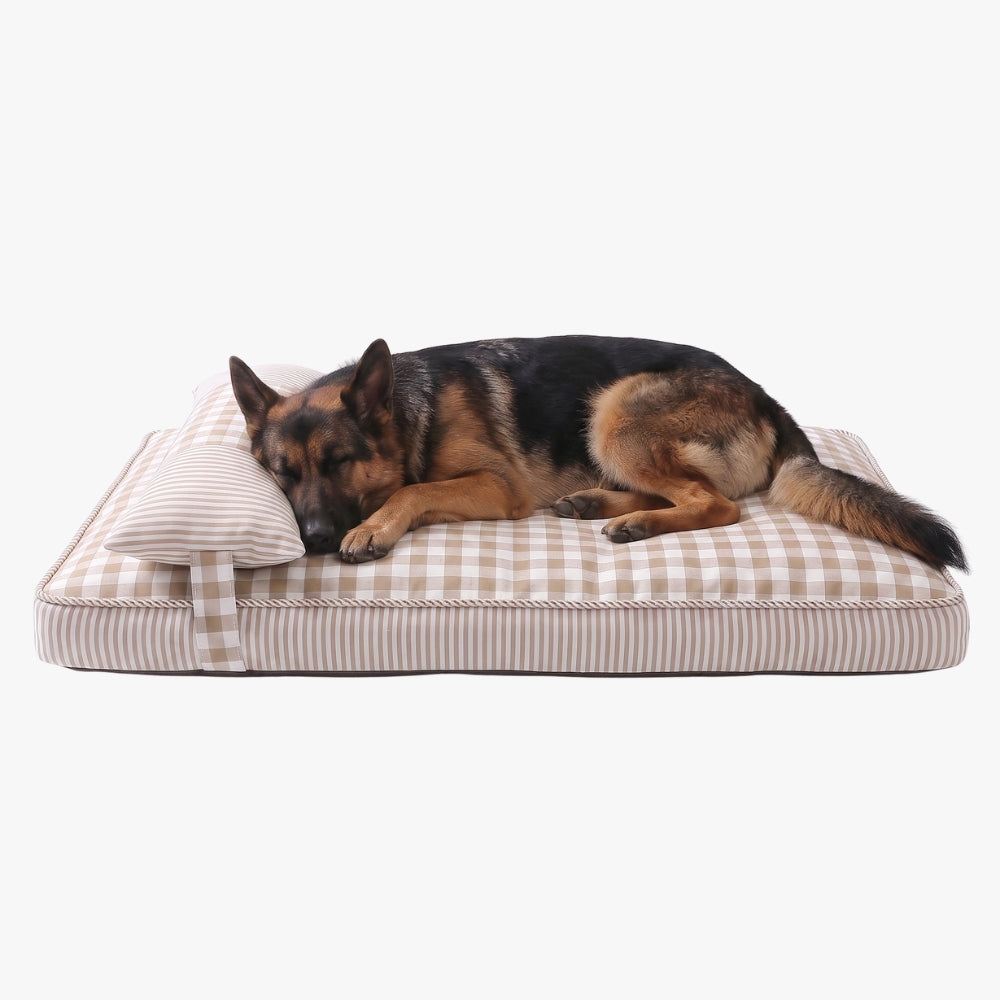 matelas-pour-chien-a-carreaux-avec-coussin-beige