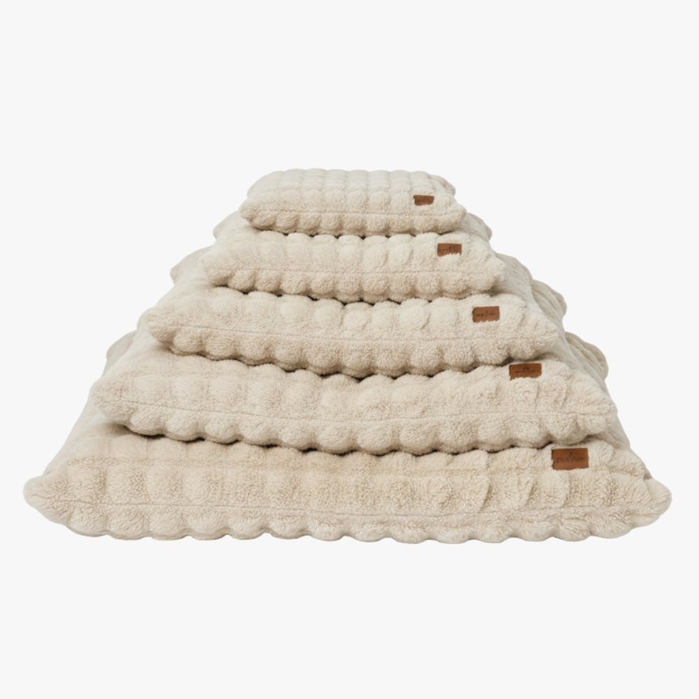 matelas-pour-chien-beige-fourrure-tailles