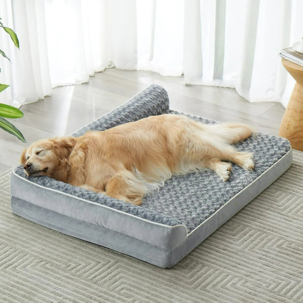 panier-orthopedique-pour-grand-chien-rectangulaire-angle-gris-situation