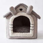 panier-pour-chien-couvert-maison-grise-face