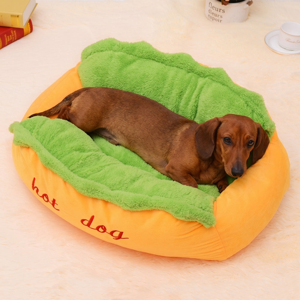 panier-pour-chien-hot-dog-moelleux-avec-coussin-amovible-situation-teckel