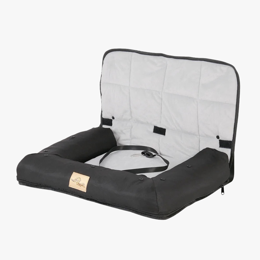 panier-pour-chien-impermeable-pour-voiture-vide