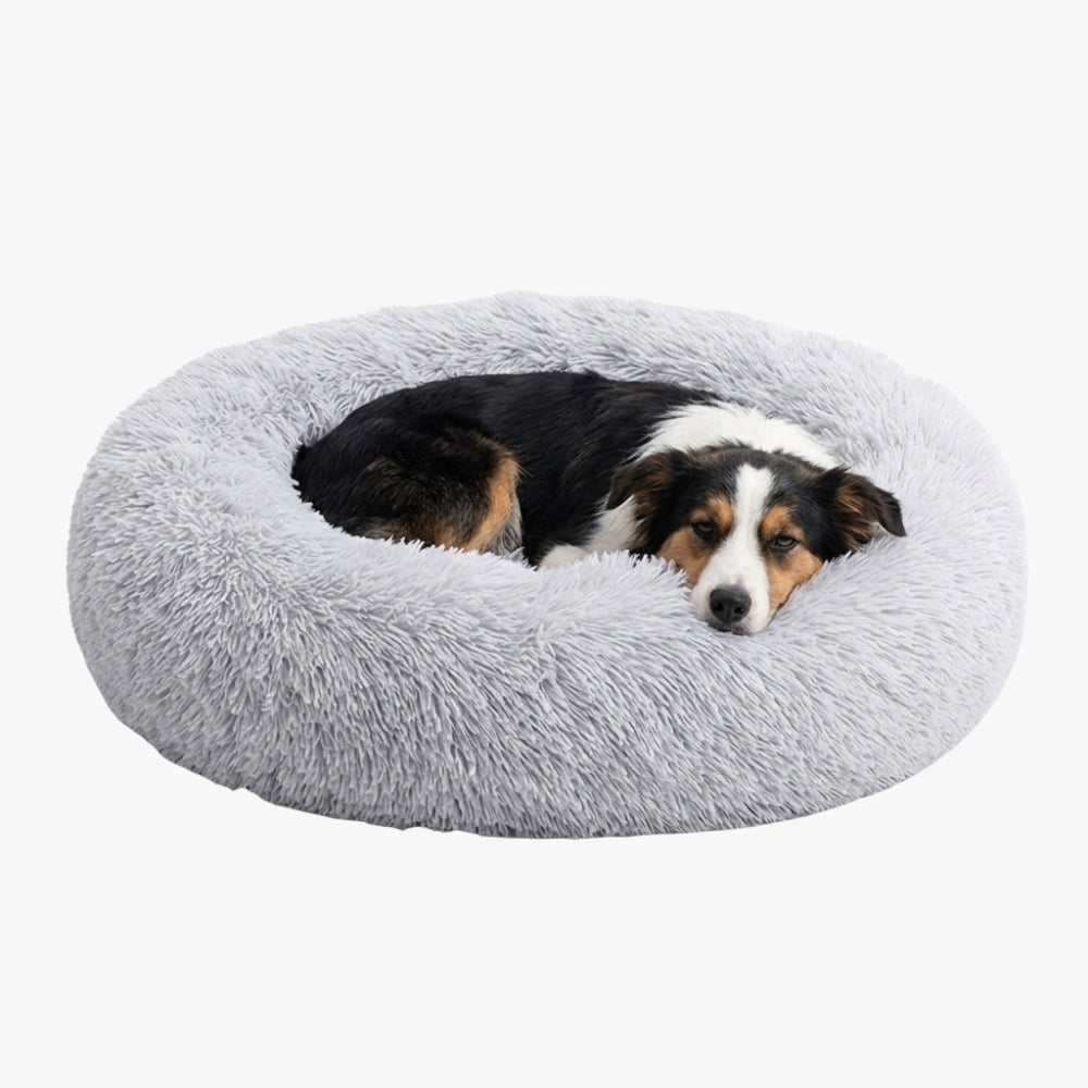 panier-pour-chien-rond-moelleux-en-fourrure-gris-clair
