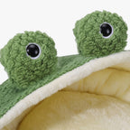panier-pour-chien-semi-ferme-rond-grenouille-en-velours-yeux