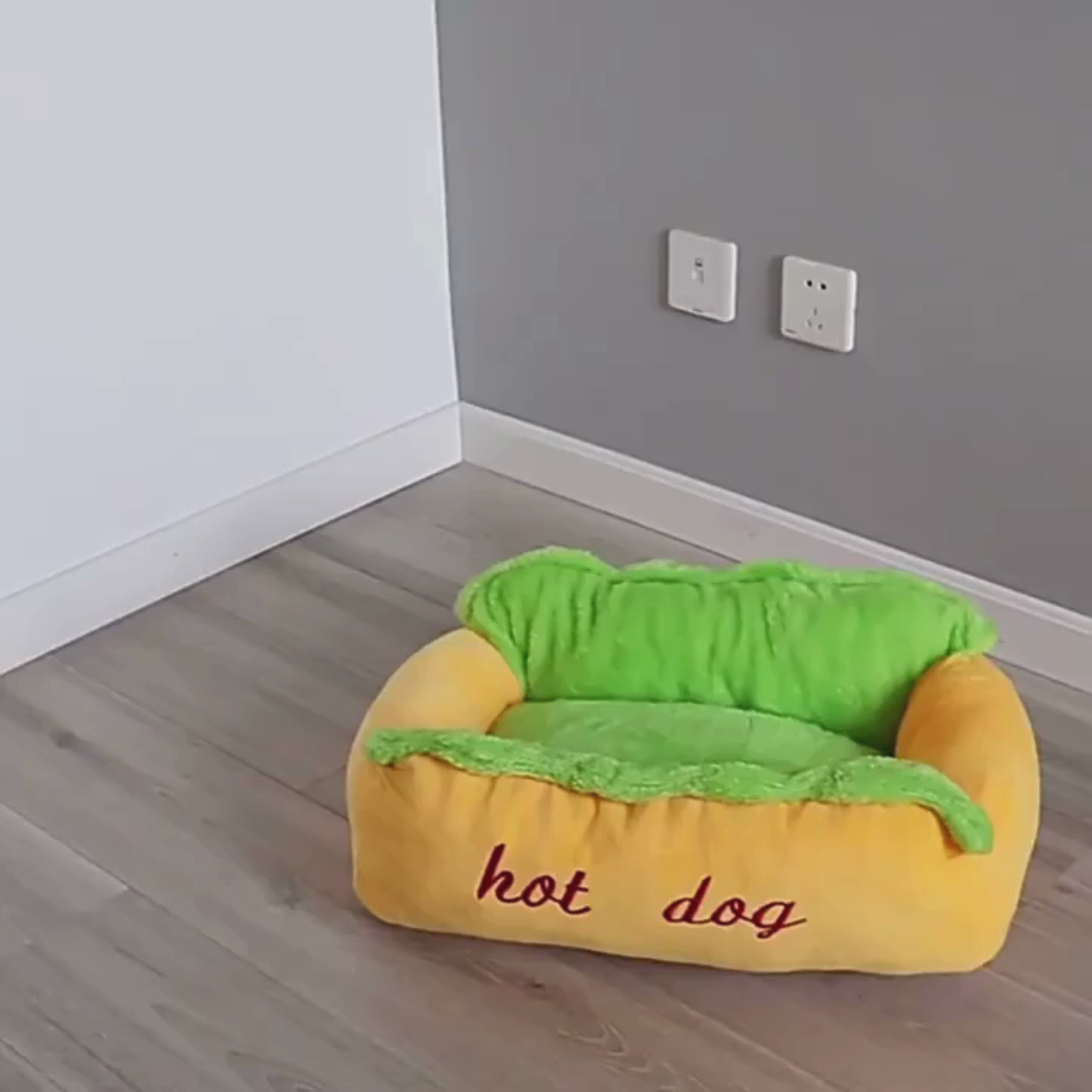 panier-pour-chien-hot-dog-moelleux-avec-coussin-amovible-video