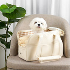 sac-a-main-de-transport-pour-chien-beige-salon