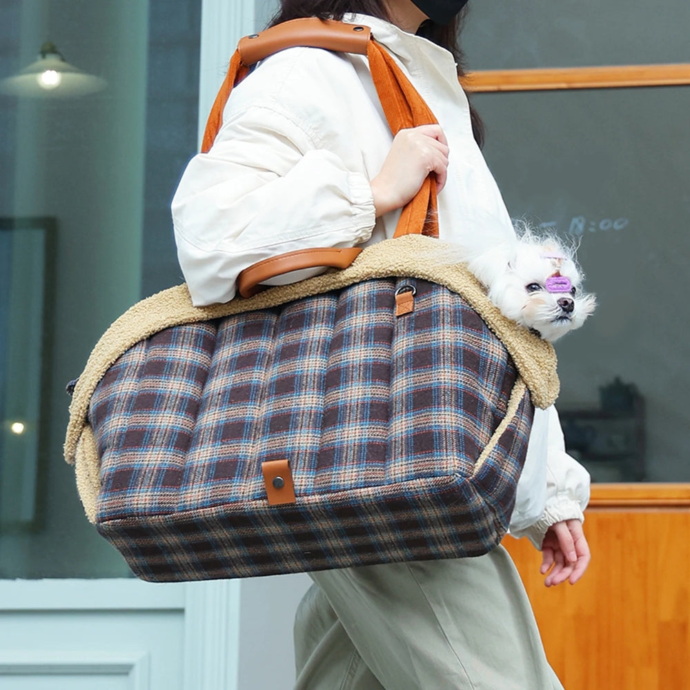 sac-a-main-de-transport-pour-petit-chien-a-carreaux-et-fourrure-epaule