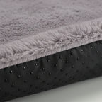 tapis-de-couchage-pour-chien-gris-antiderapant
