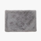 tapis-de-couchage-pour-chien-gris-dessus